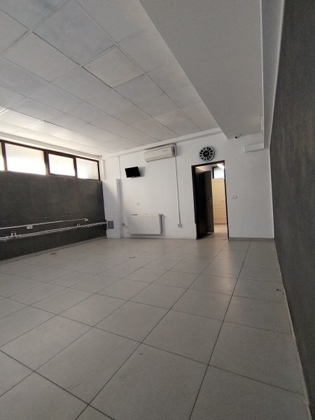 Berceni, Moldovita, parter, 52mp, vad comercial, open space, comision zero.